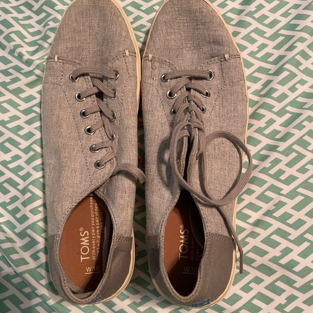 TOMS Women’s Gray Casual Shoes